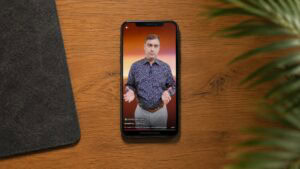 Beim Vertical Streaming werden Kamerabilder, Grafiken und Regie konsequent für das 9:16-Format entwickelt.